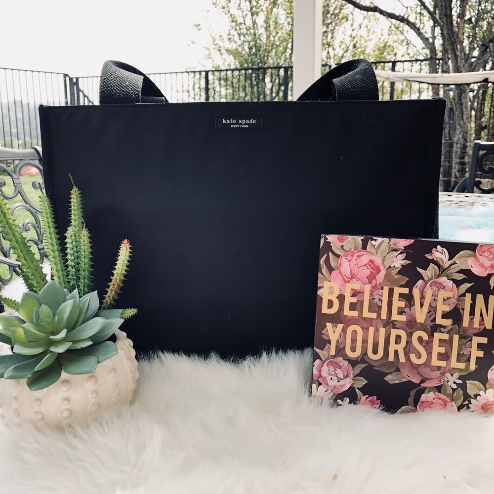 🖤 Kate Spade Purse 🖤 - Picture 2 of 6